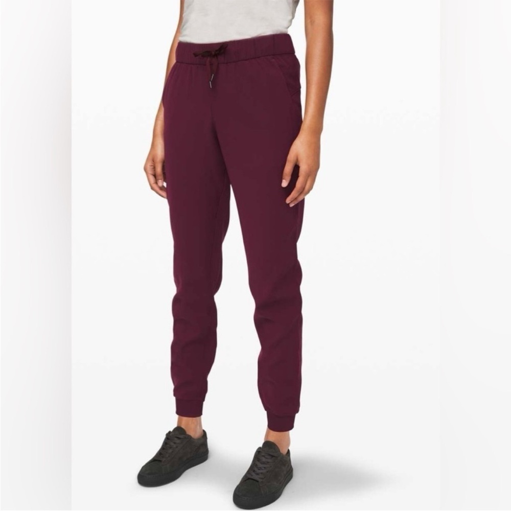 Lululemon On the Fly Jogger Pants Dark Red Size 6